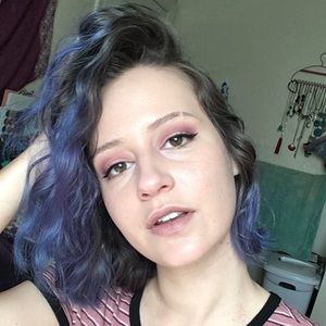 Meet your Posher, Livi